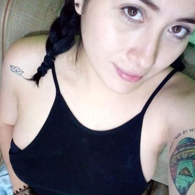 Deliciosa puta caliente adolescente latina