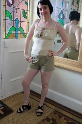 Douce et sexy Haley ~ MILF britannique mignonne