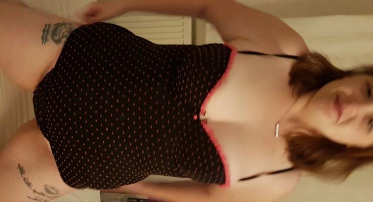 Britische UK-Stockport-MILF-Schlampe Jodie in Dessous