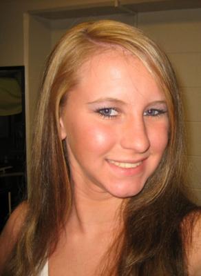 Curvy teen showing off her goods