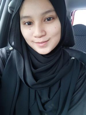 ..インドネシアのヒジャブの十代の少女がヌードを流出自慰行為
