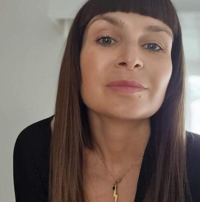 ポーランド人熟女はハードマンコファックには最高だ