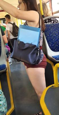 Filles russes dans les lieux publics
