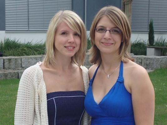 セクシーなドイツ人アマチュアのフェイスブックの女の子の愚痴