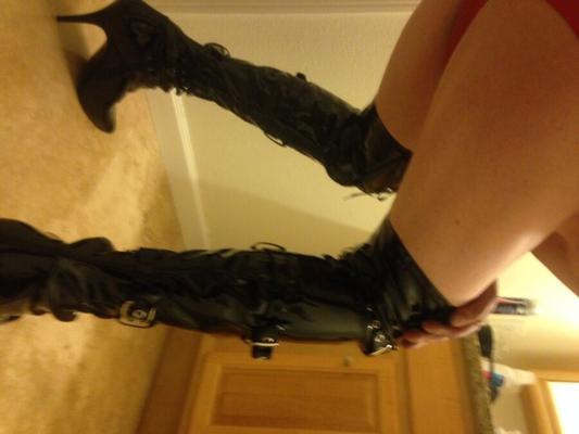 Neue Fuck-Me-Stiefel, haha