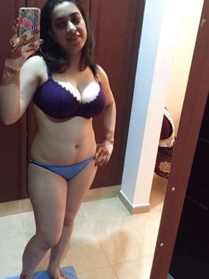 Zineb moroccan babe with wonderdul tits