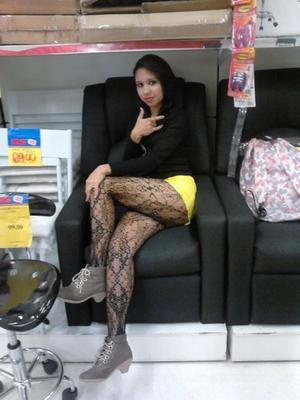 latinas nenas sexy heels