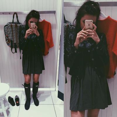 Sara, fille polonaise en collants