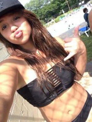 adolescentes traviesos en bikini