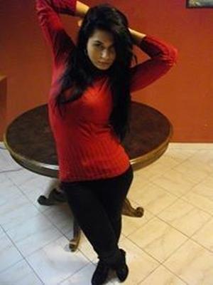 MILF RUMANA PUTA CLAUDIA (homenaje y comentarios sucios)