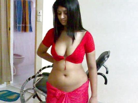 Indische Hausfrau braucht einen guten Fick
