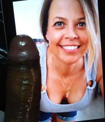 Armé sur une MILF