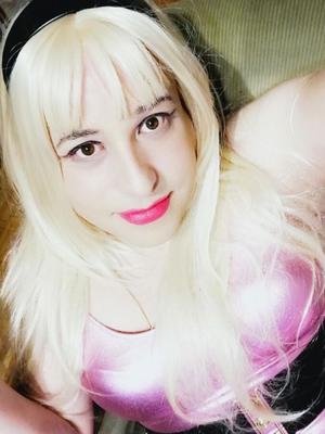 カーラ・フォン・イシリアン (アマチュア Tgirl)