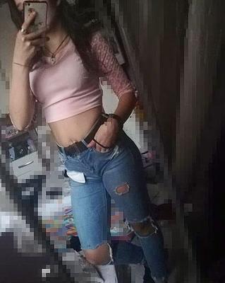 Ilaria, petite salope italienne