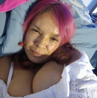 Navajo gostoso, alguém tem as coisas dela?