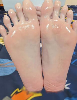 PIEDS ASIATIQUE SEXY DE MES COPINES