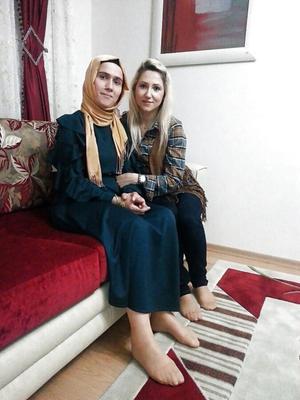 Turban-Nylonfüße, die ich anbeten muss