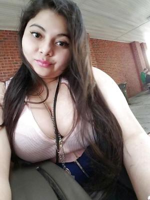 ALEXA TEEN BBW LATINA GROS SEINS ET BOOTY DE FACEBOOK