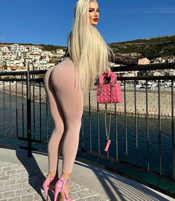 Enfoncer des filles excitées CDXLVI