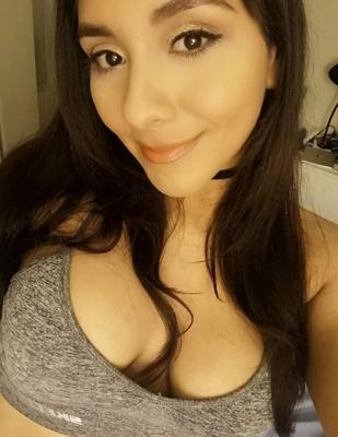 Busty Latina that needs attention - (DM me to see her naked)