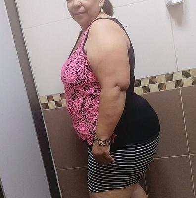 madura sexi et coqueta gilf