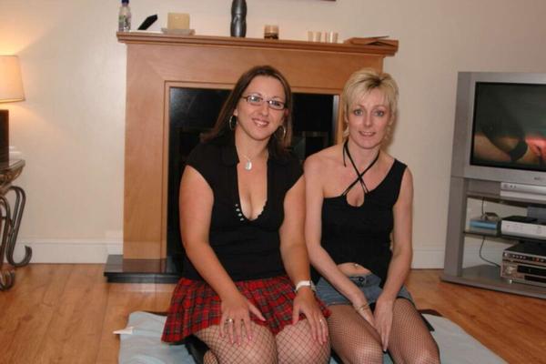 UK Bukkake (Carly, otra esposa corrompida por Jade)