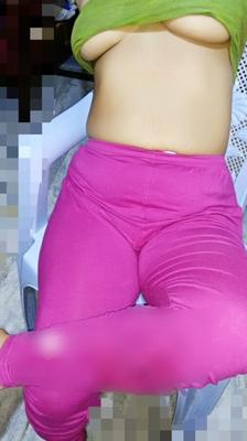 DAL : Desi Ass en Leggings !