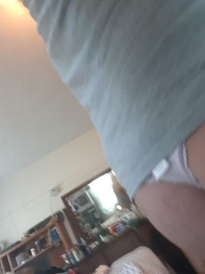 Porter un string et un tampon au travail