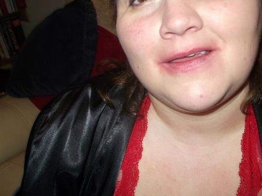 BBW Naomi red lingerie giving head to another one night stand