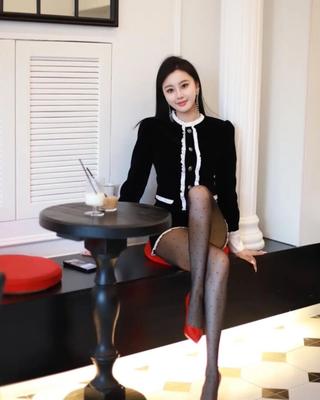 Asian legs and panythose #