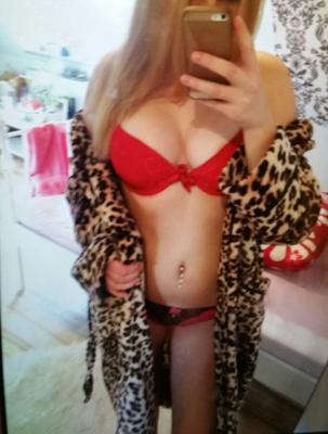 German Teenager Stolen Pics Mix pleace ment the Bitches