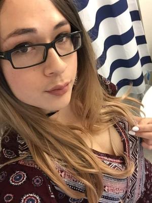 Girly Throwaway (Amateur Tgirl)