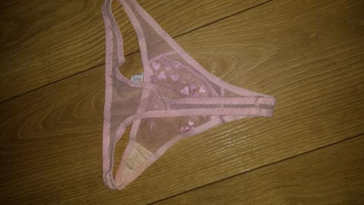 Pantalon (strings) de ma femme :)