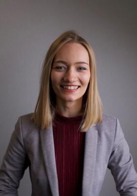 Die deutsche Schlampenpolitikerin Emily Vontz