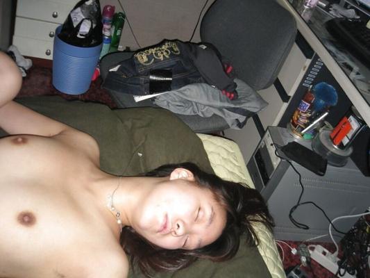 Filles chinoises droguées (photo Internet mixte)