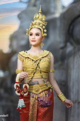 beautiful thailand traditional dresses
