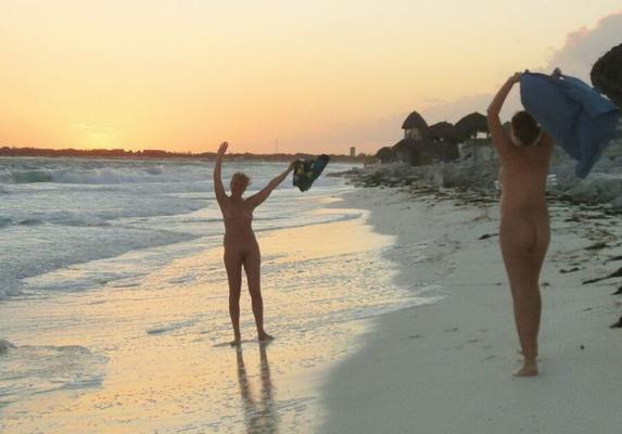 Three Russian Fun Girls Naked Caribbean Vacation At Cuba