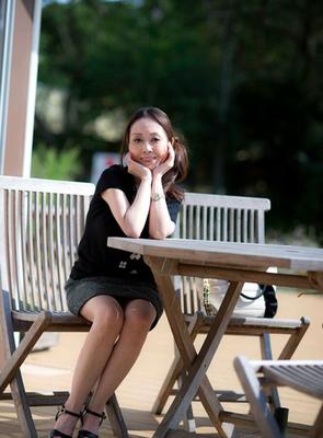 Kimiyo Sato, une MILF aux beaux seins