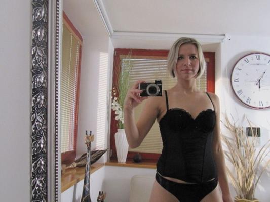 Pratiquer les deux sourires dans le miroir