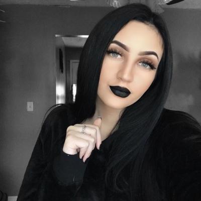 Horreur Babe Hailey