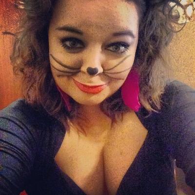 英国のふしだらな女ジェナはシャギングを必要としています