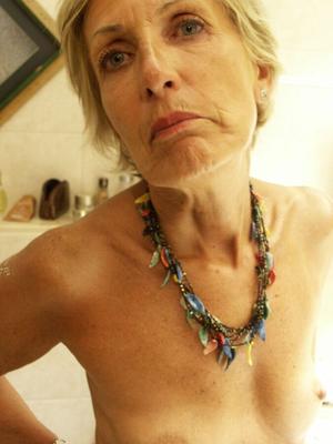 FRANCOISE CHAUDE MATURE FRANÇAISE GILF