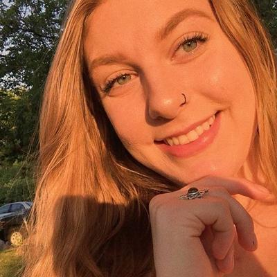 Kristen Cathcart, adolescente