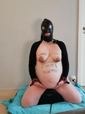 Femme enceinte infidèle utilisée durement