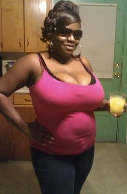 beau cul, gros seins, soeur