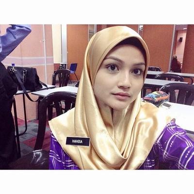 Jilbab Cute for Cum