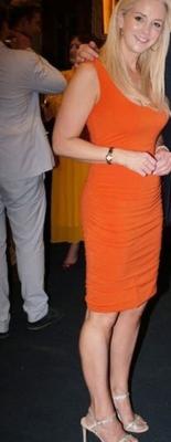 Isabel Oakeshott - UK journalist