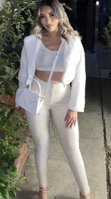 Sexy slut Brenda