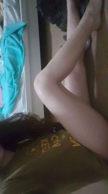 Wele Julie и ее офигенная задница и сиськи