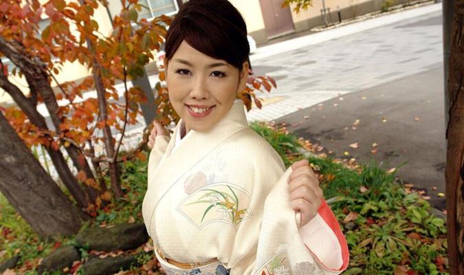 Maki Kashiwagi im Kimono